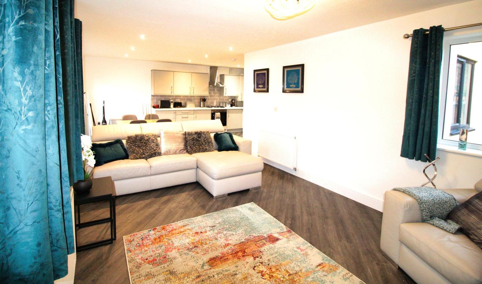 Rotherham - Rawmarsh - Great Customer Feedback - 2 Bed Bungalow - New Build - High End Furnishings - Wheel Chair Accessible - Large Enclosed Garden - Dog Friendly 외부 사진